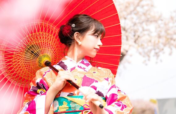 着付けのご依頼も承りヘアメイクもいたします | 自由が丘のおしゃれでプライベートな美容室・風-FUU-
